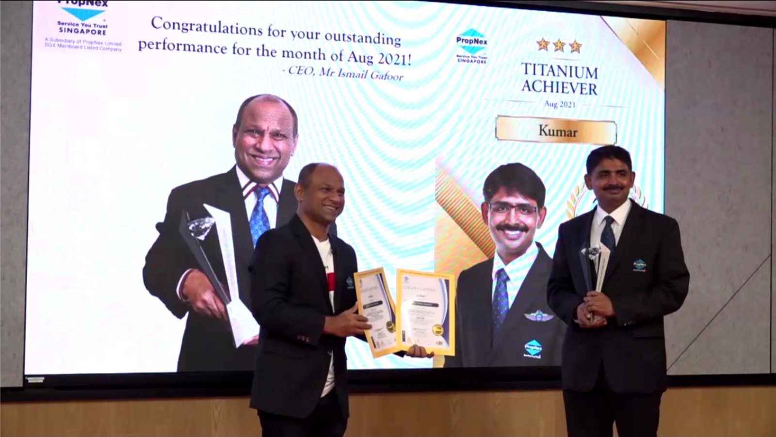 T7 president-award